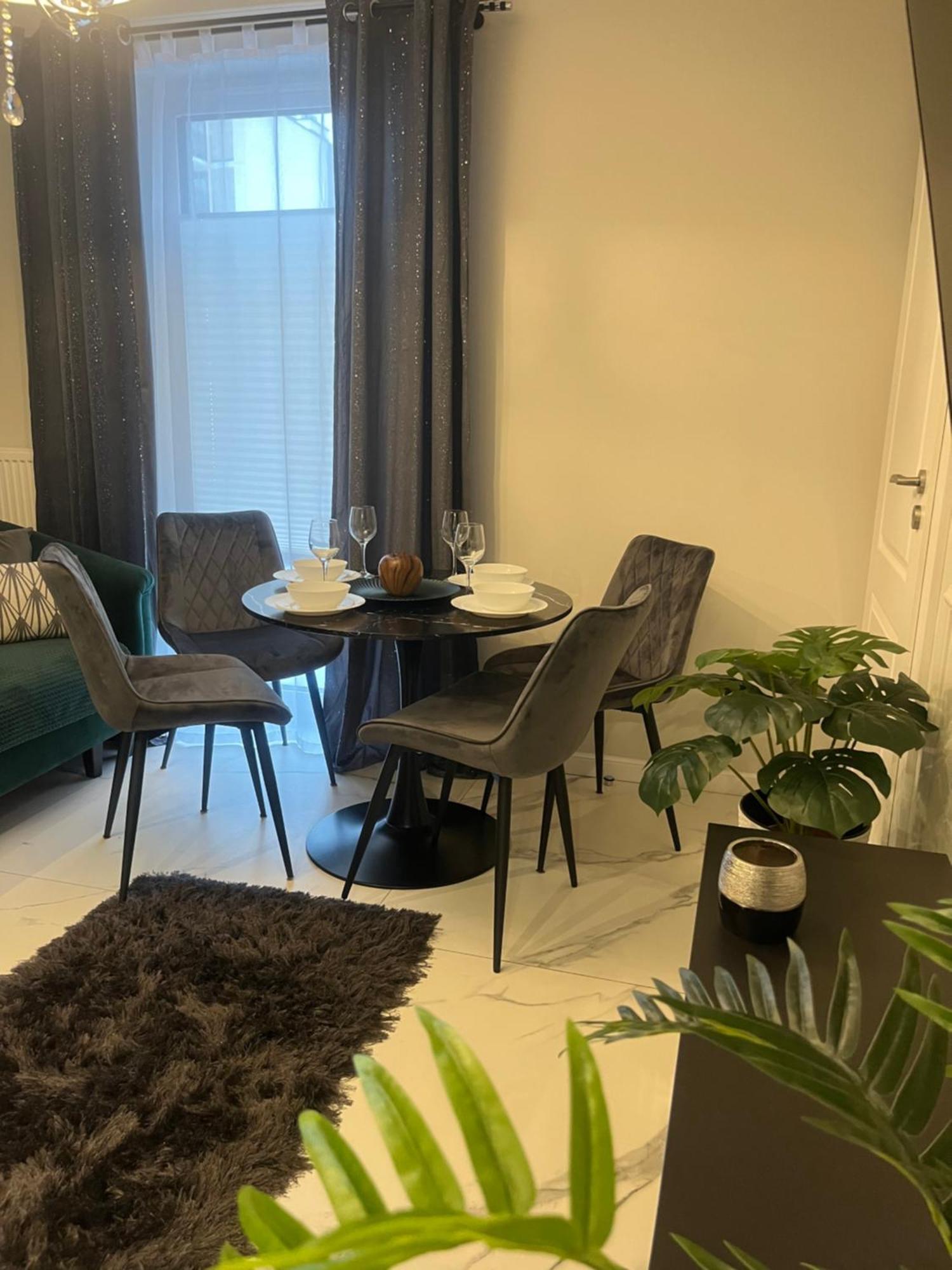 Apartamenty Kielce- Apartament Szmaragd Przy Zalew Kielecki, Faktura, Parking, Centrum エクステリア 写真