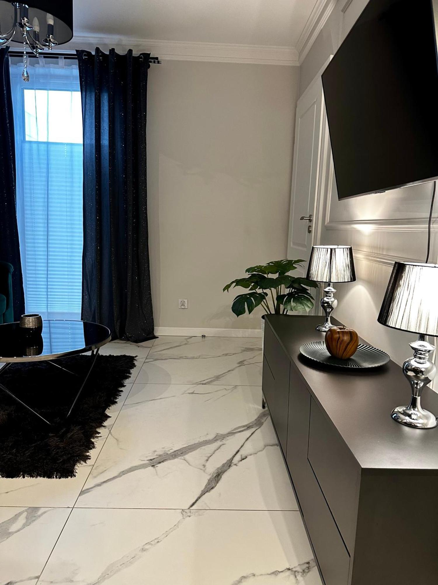 Apartamenty Kielce- Apartament Szmaragd Przy Zalew Kielecki, Faktura, Parking, Centrum エクステリア 写真